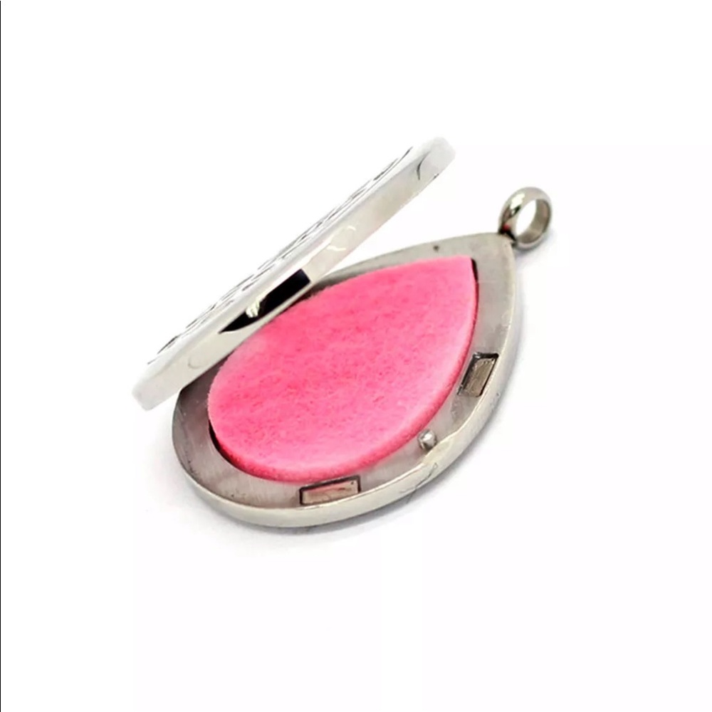 STAINLESS STEEL AROMATHERAPY OIL DIFFUSER NECKLACE - Picture 3 of 7